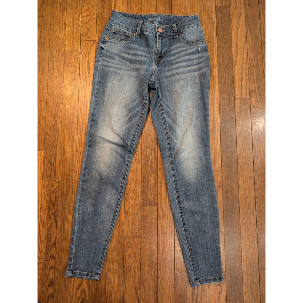 Maurices Medium Wash Lightly Distressed Acid Fade Skinny Jegging Sz Small